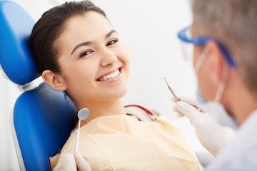 woman at her Jacksonville, FL dentist